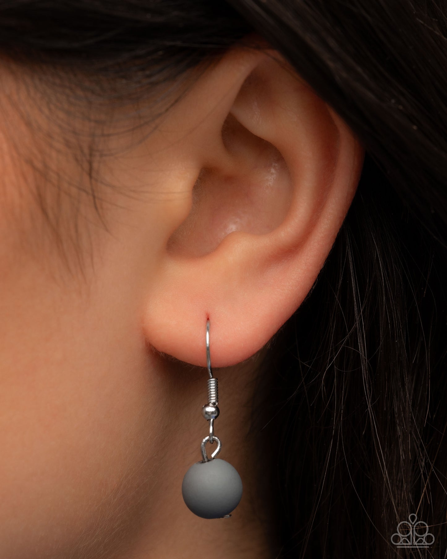 Hematite Hallmark - Complete Look.